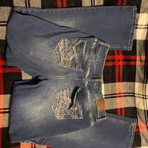 Women’s Maurice’s jeans size 9/10short